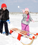 Luge d'enfant en bois laqué écologique ROUGE