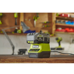 Chargeur RYOBI RC18120 18V ONE+™ 2,0 A – compact et rapide